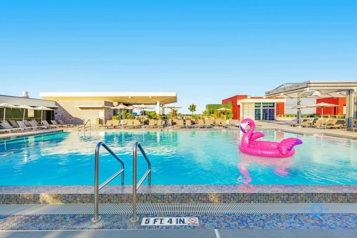 Lx Oasis Beachfront-Rt Infinity Pool Hollywood Exterior foto